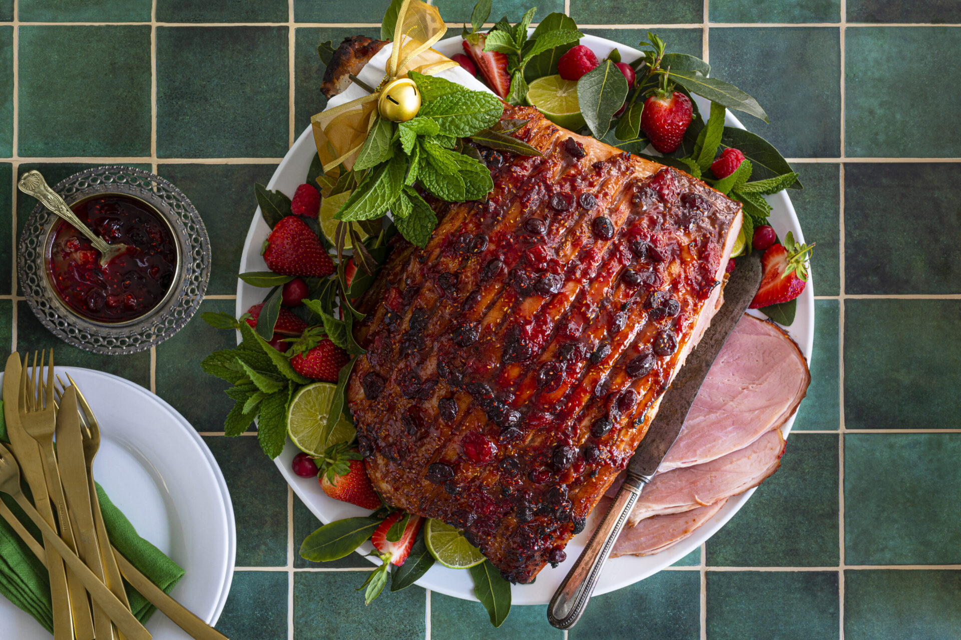 Delicious mexican glazed christmas ham displayed on a serving platter. Beautiful glazing ham recipe